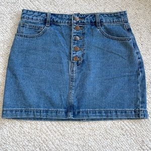 Forever 21 denim skirt with rainbow pockets. Size M